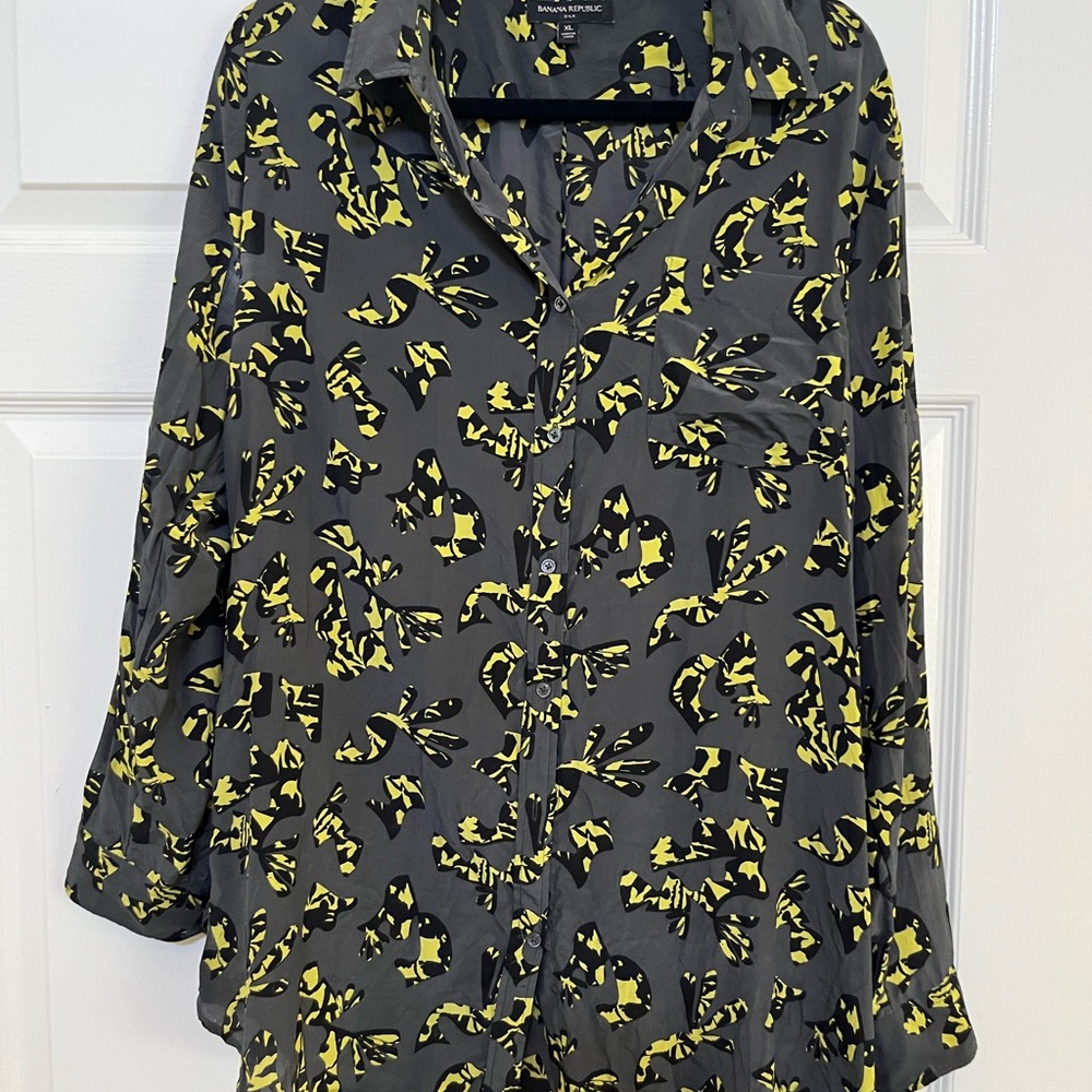 Banana Republic print silk blouse | Size XL